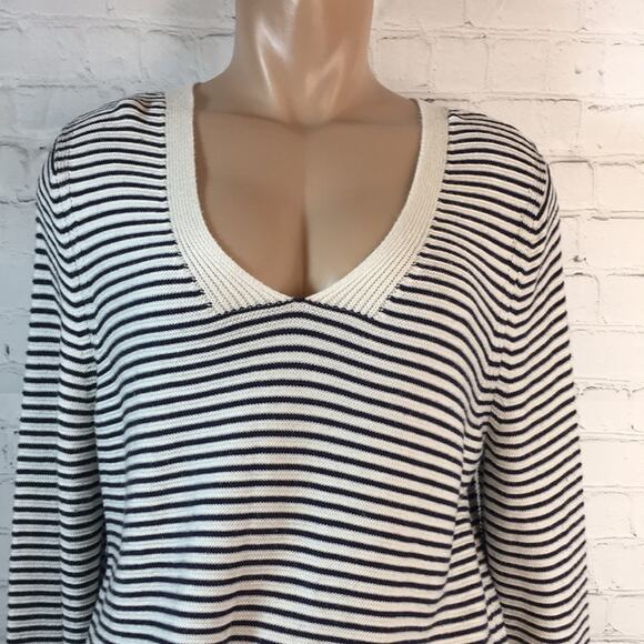 Talbots Long Tunic Style Sweater Black & Off White Knit Stripes Size Large - Picture 2 of 7